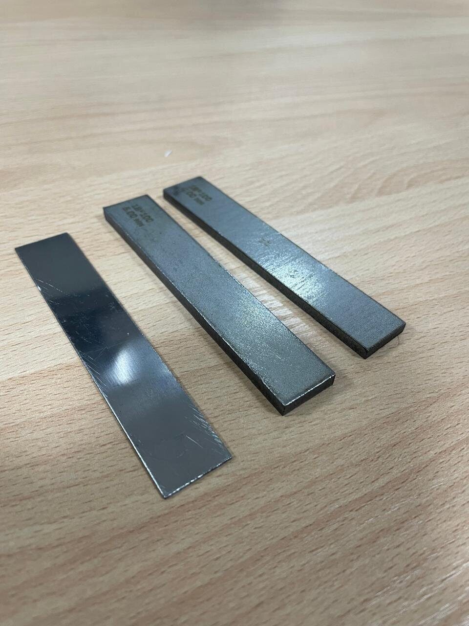 Подкладки под резцы